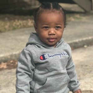 Meet your Posher, Monique